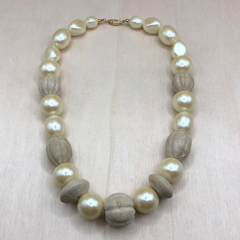 Vintage stone and faux pearl chunky beaded statement necklace 14k gold clasp